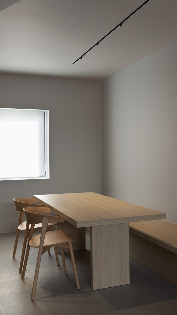 Top Micro 24V Track by Arkoslight